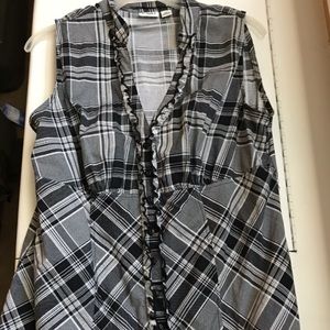 Cato sleeveless plaid top